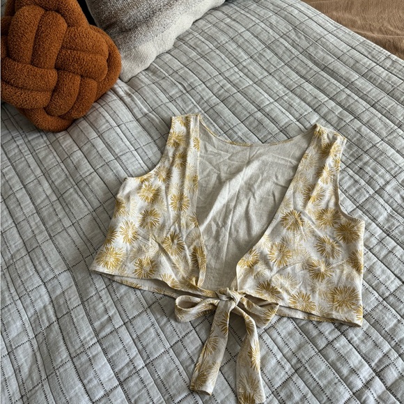 Open Back Tank - Picture 2 of 2